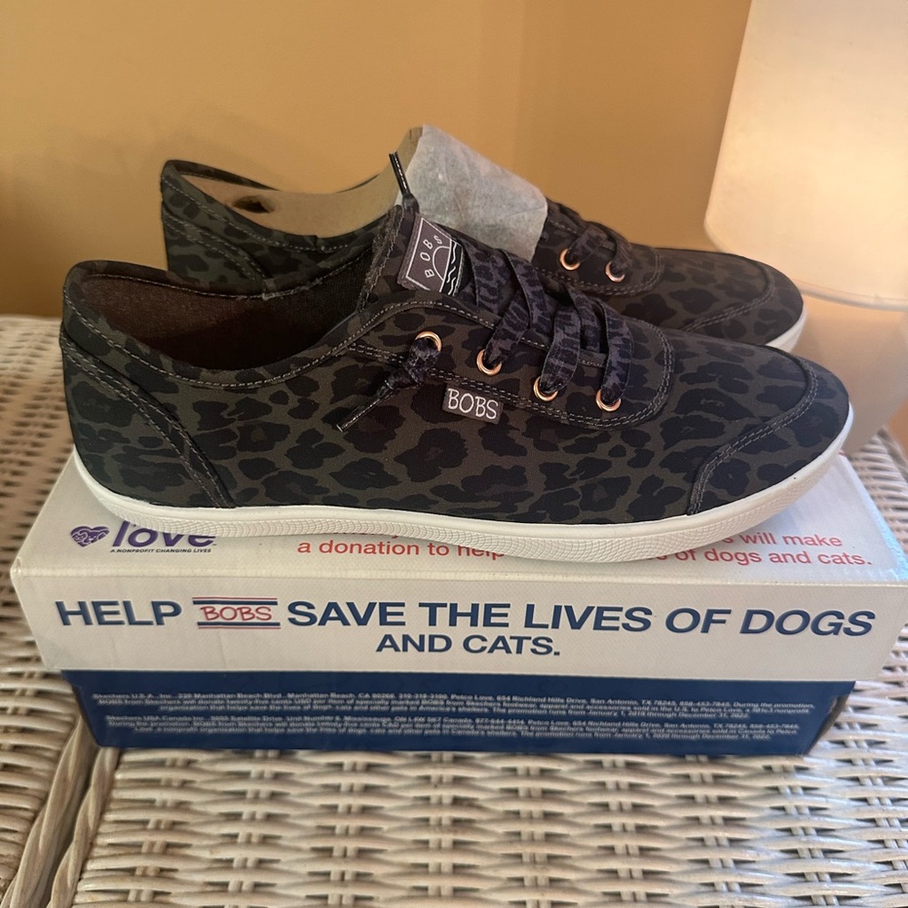 BOBS by sketchers Black Leopard Print Sneakers